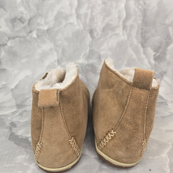 Minnetonka Tucson Slippers - Picture 6 of 7